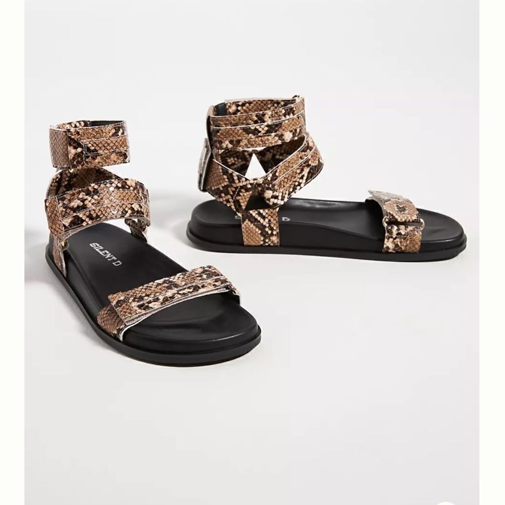 NIB Silent D ankle strap sandals. 36 ( 6 )
